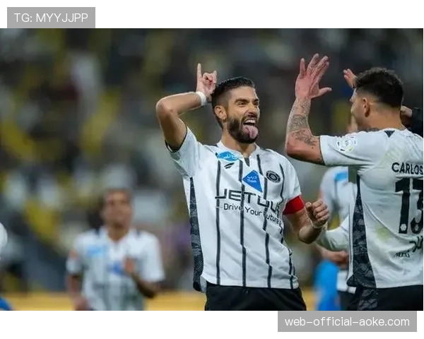 罗马诺：尤文图斯已接触门兴格拉德巴赫中场科内经纪人